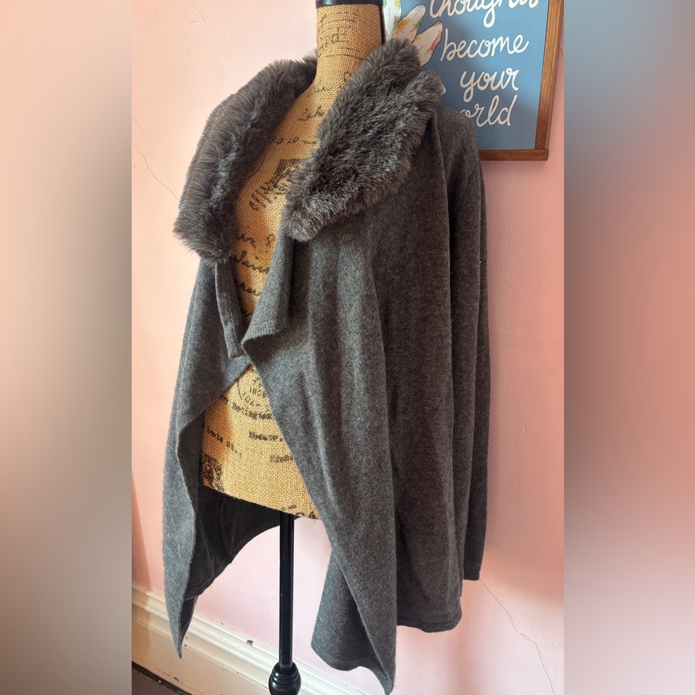 Only Mine Gray Sweater with Faux Fur Collar